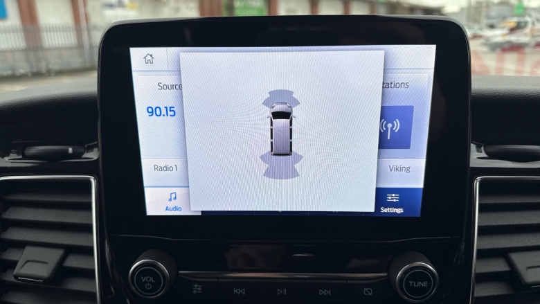 Ford Tourneo Custom Transit Custom Tourneo L2 Diesel Fwd 2.0 EcoBlue 130ps Low Roof 8 Seater Titanium